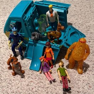 Scooby Doo Mystery Van Playset with Figures